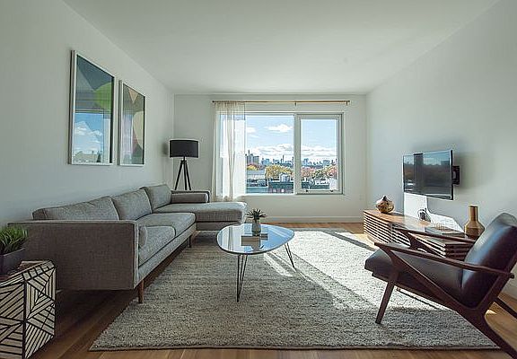 4th image of 6 W 126th St APT 5D