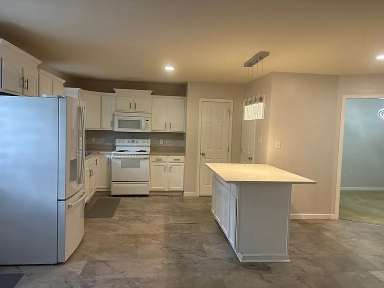 720 Strayer Dr — Photo 15