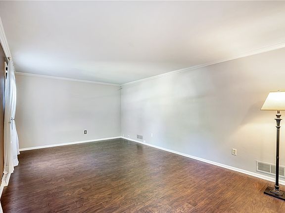5th image of 6060 Great Dane Dr