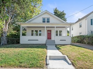 8 Aramamet St, Windsor, CT 06095