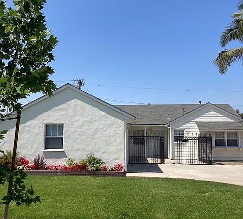 2nd image of 13514 Mulberry Dr