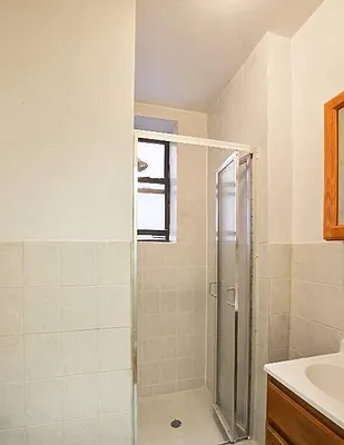 Rented by MD NYC Management LLC | media 31