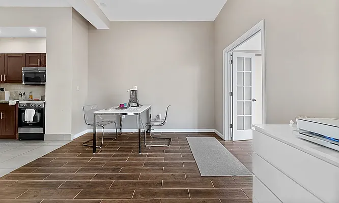 Rented by REAL New York | media 16