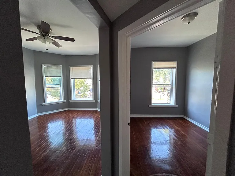 6355 S Langley Ave #2S — Photo 8