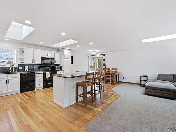 2nd image of 412 S Devinney Street