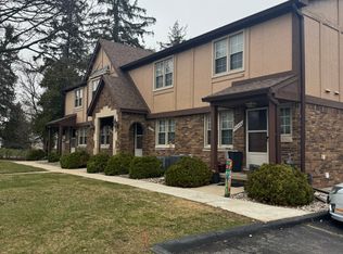 20978 Taft Rd, Northville, MI 48167