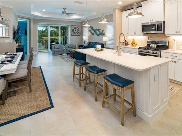 2279 Marquesa Cir, Naples, FL 34112