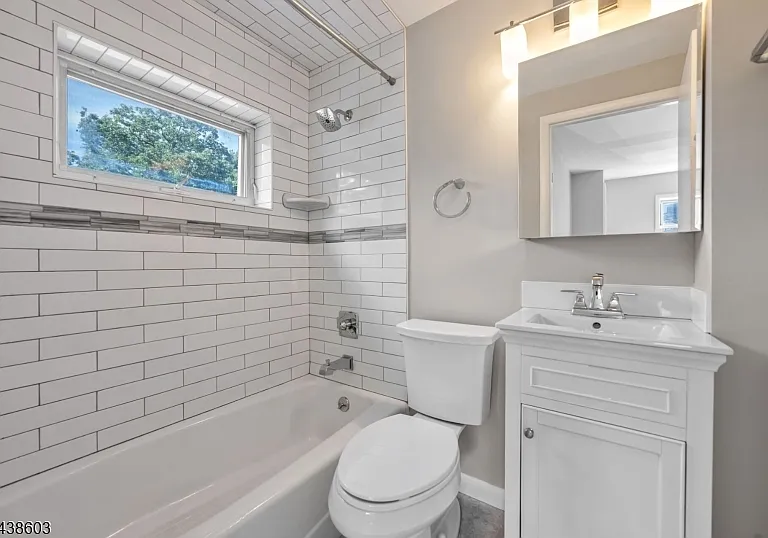 388 Main St — Photo 10