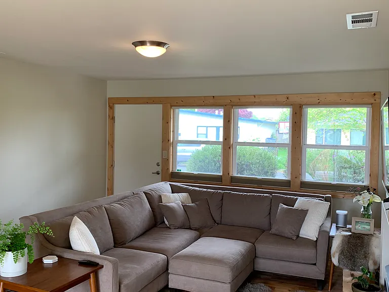 1790 Stromberg Ave — Photo 7