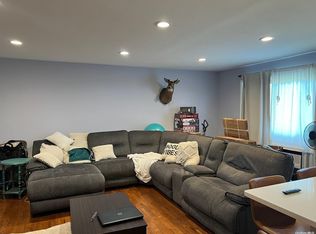 2397 Union Blvd APT 6B, Islip, NY 11751