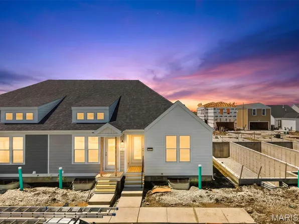 1712 Dyess St, Saint Charles, MO 63301