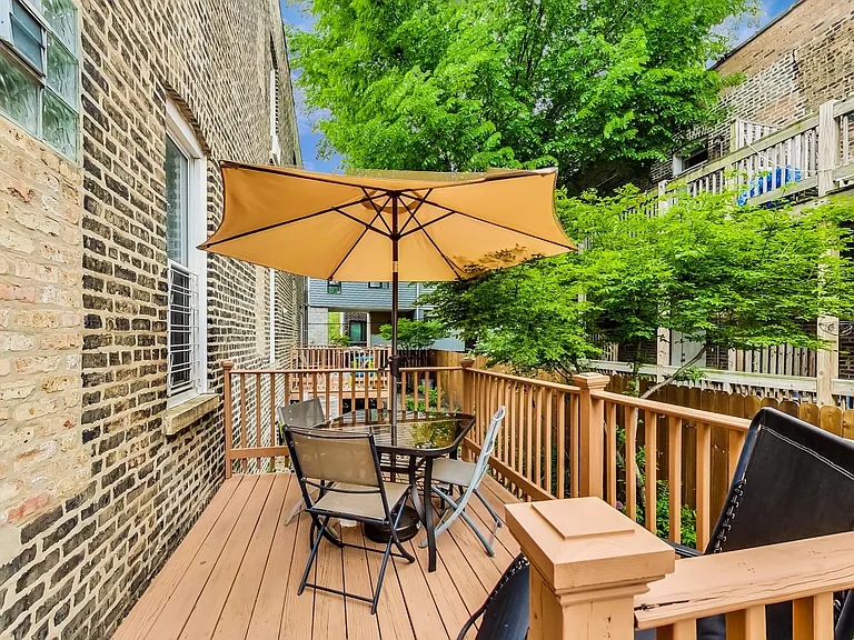 733 N Hoyne Ave #1 — Photo 27