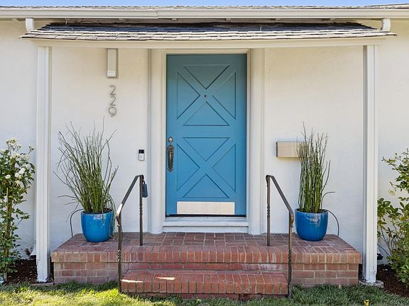 4th image of 229 Chesterton Pl