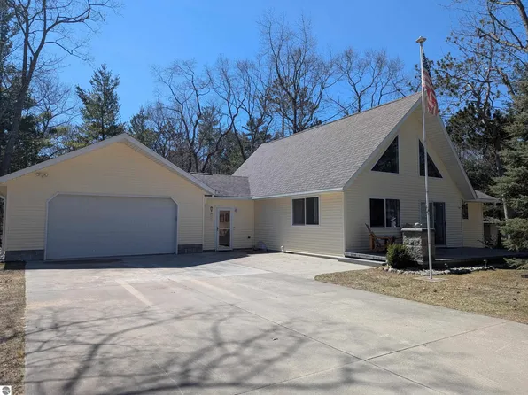 5446 E 5th St, Au Gres, MI 48703