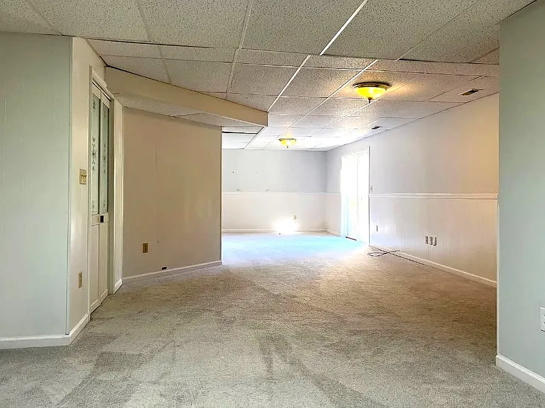 821 W Rosewood Dr — Photo 10