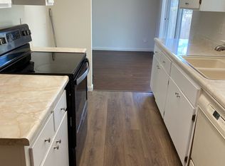 94 Alta Vista Ave, Roseville, CA 95678