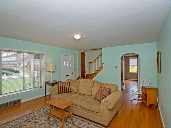 5th image of 151 Preston Blvd