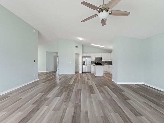 4th image of 4116 Spinnaker Pl