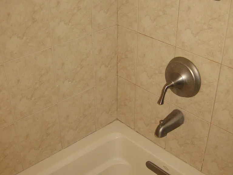 1446 Oakbrook E — Photo 24