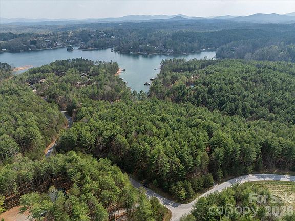 5th image of 40 Turtle Head Dr