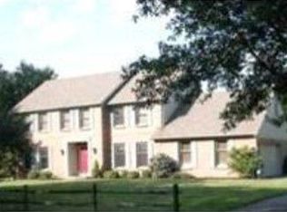 9261 E Kemper Rd, Loveland, OH 45140