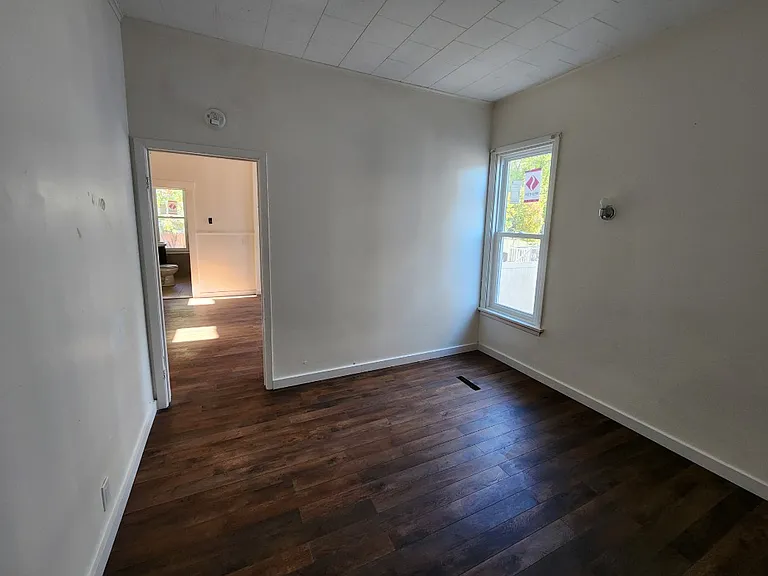 8 Vrooman Ave #1 — Photo 6