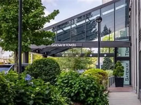 320 Fort Duquesne Blvd APT 15M, Pittsburgh, PA 15222
