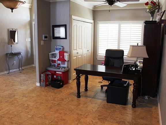 4th image of 6516 Gladiola Ave