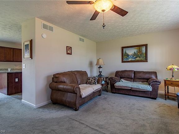 3rd image of 6497 Shilling Ave NE