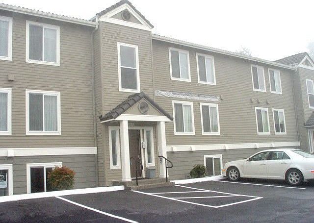 1st image of 625 N Jackson Ave APT A20