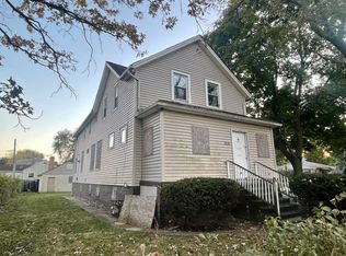 2126 Lake St, Evanston, IL 60201