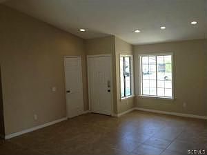 3rd image of 2620 W Buena Vista Dr