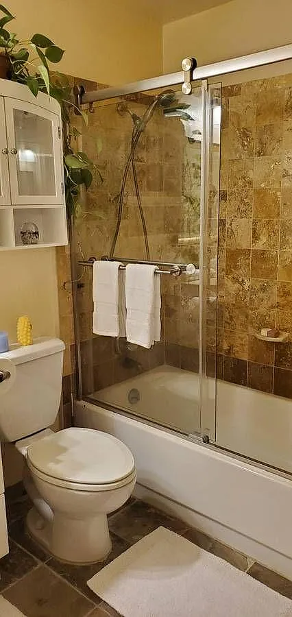 2 bed, 580 sqft, $1,815 — Photo 1