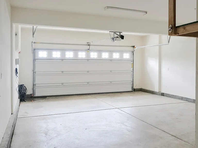14810 Shelburne Ct — Photo 36