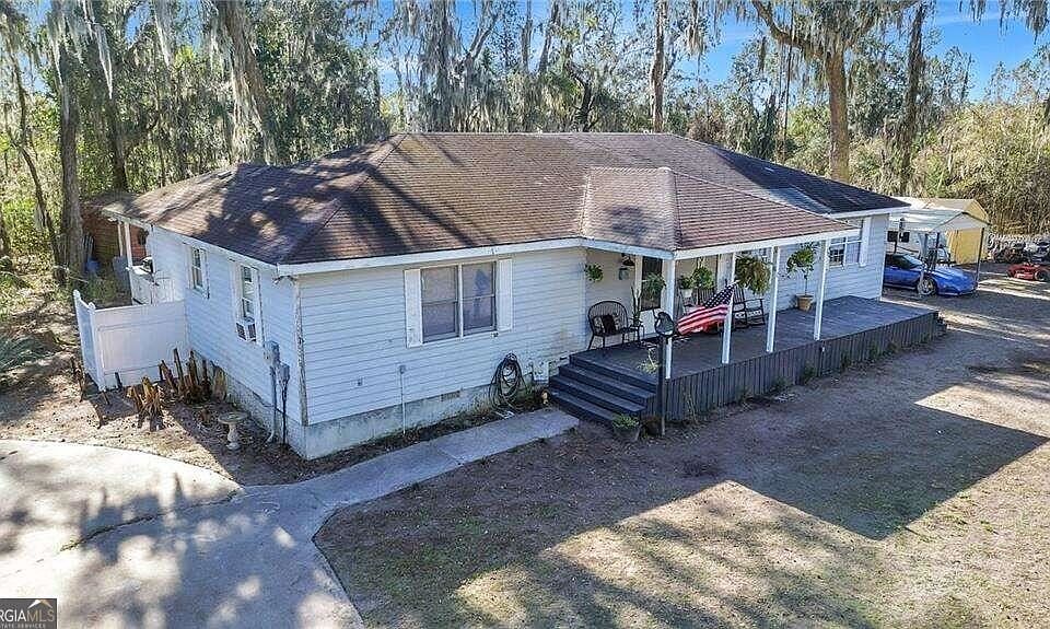 1st image of 120 Fernwood Dr