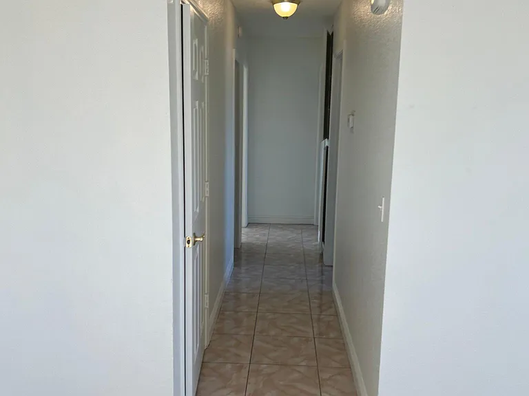 4025 Briar Ct — Photo 6
