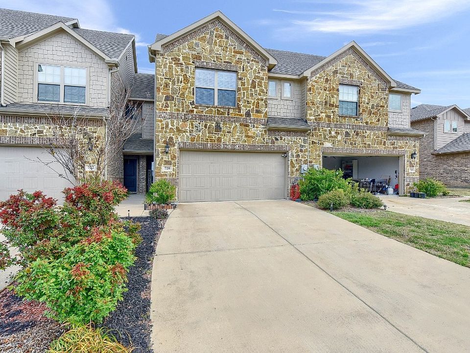 1st image of 720 Amber Dr