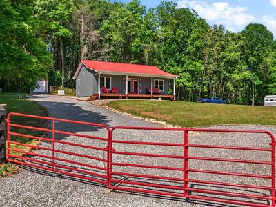 1610 Pope Rd, Ivanhoe, VA, 24350