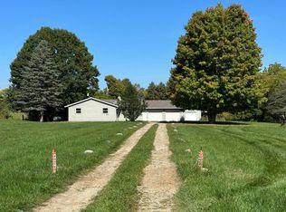 9755 Cox Rd, Bellevue, MI 49021