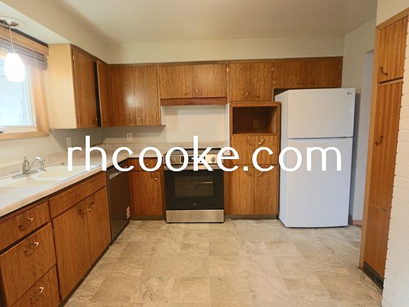 4th image of 8618 N Whitehouse Dr