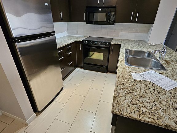 3rd image of 11665 Haney Byp #409