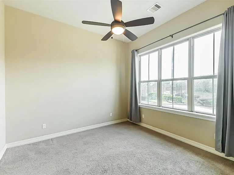 11115 Olympia Dr — Photo 6
