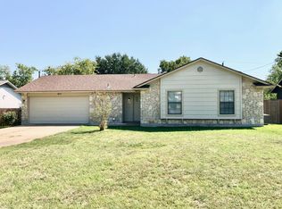 907 Greenlawn Blvd, Round Rock, TX 78664