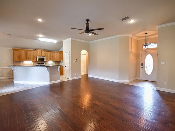 4th image of 2529 Meadowland Ct