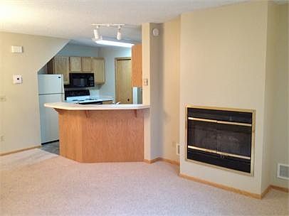 2nd image of 1795 Donegal Dr APT 2