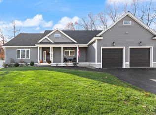 44 Methuen Rd, Dracut, MA 01826