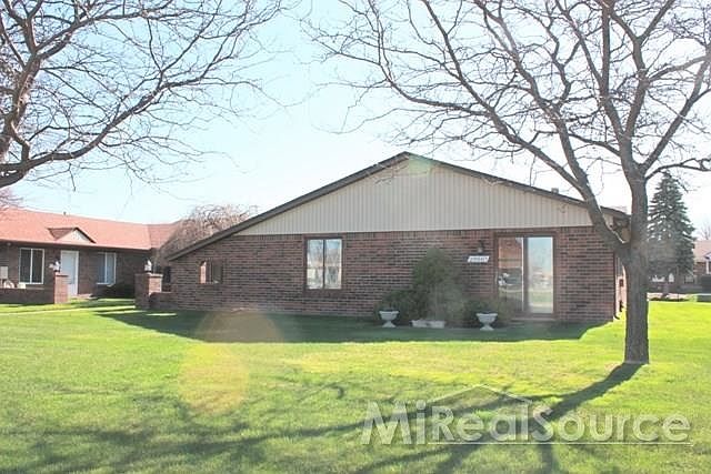1st image of 29807 Park Place Dr