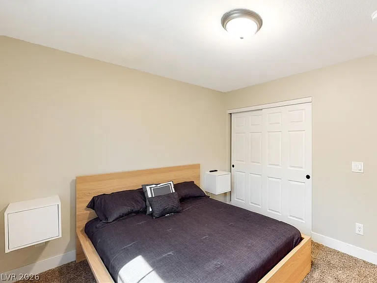 9041 Kingsdale Ct — Photo 22