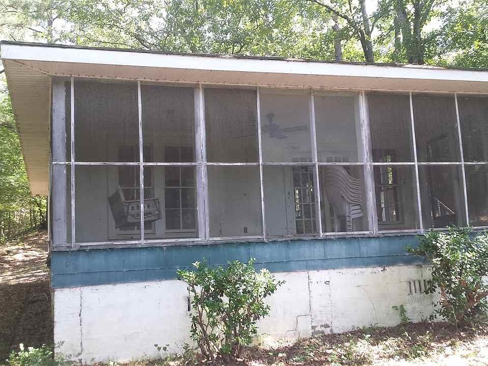 2nd image of 470 County Road 727