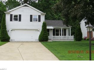 23141 Stoneybrook Dr, North Olmsted, OH 44070